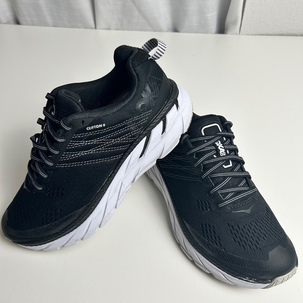 Hoka One One Clifton 6 Womens 6.5 D Wide Black White Running Shoes 1102877 BWHT